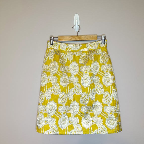 kate spade Dresses & Skirts - Kate Spade New York Yellow Gold Floral Skirt Size 4